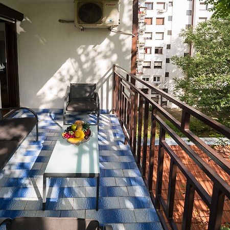 Sensitive Apartment Belgrado Exterior foto