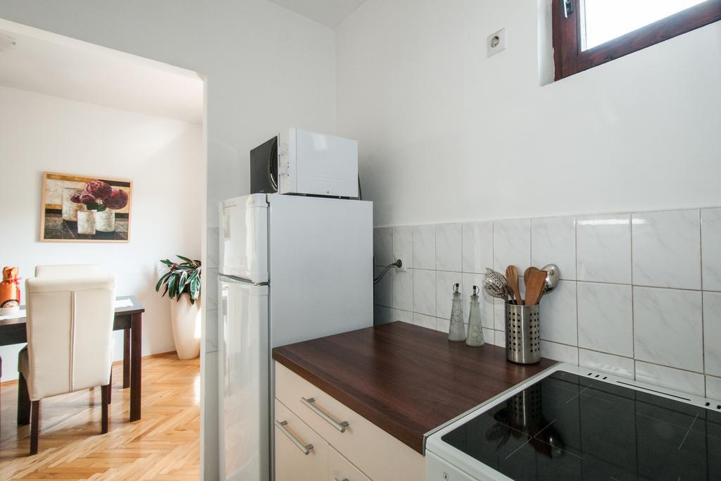 Sensitive Apartment Belgrado Exterior foto